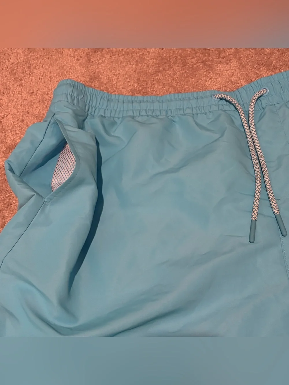 Forever 21 Men’s Blue Lined Swim Trunks Size 2XL Measured 40x5 NWT